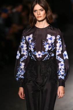 Francesco Scognamiglio göster