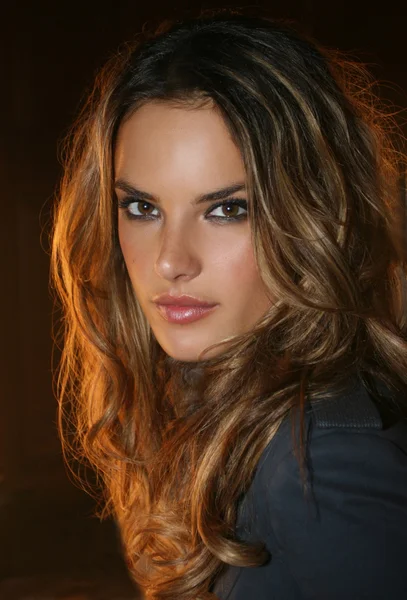 Modelu Alessandra Ambrosio — Zdjęcie stockowe