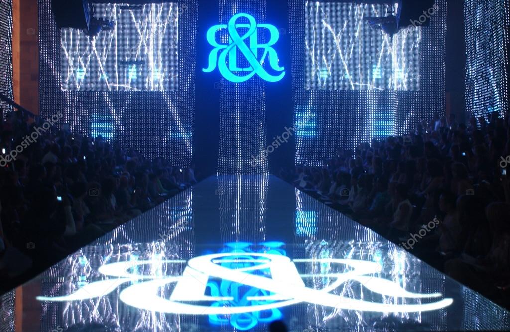 NEW YORK - SEPTEMBER 09 : general view to the runway during Rock & Republic at Olympus Fashion Week Spring 2007 at Cipriani - September 09, 2006 in NYC, NY, United States