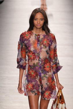 Blumarine gösterisi olarak Milano Moda Haftası