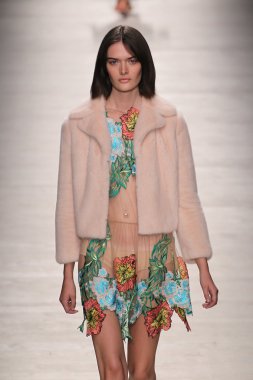 Blumarine gösterisi olarak Milano Moda Haftası