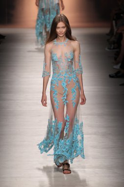 Blumarine gösterisi olarak Milano Moda Haftası