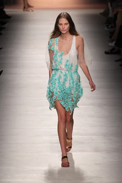 Blumarine show as a part of Milan Fashion Week — Stock Photo, Image