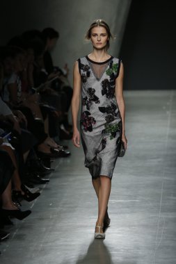 Bottega Veneta gösterisi olarak Milano Moda Haftası