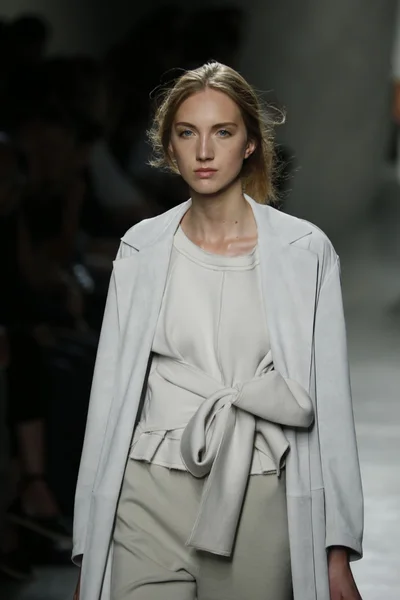 Bottega Veneta show, mint egy része a milánói Fashion Week — Stock Fotó