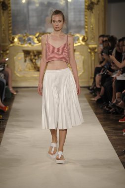 Cristiano Burani Haritayı Milan Fashion Week kapsamında