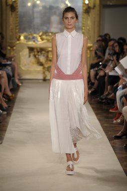 Cristiano Burani Haritayı Milan Fashion Week kapsamında