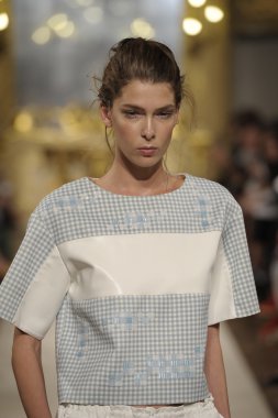 Cristiano Burani Haritayı Milan Fashion Week kapsamında