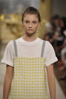 Cristiano Burani Haritayı Milan Fashion Week kapsamında