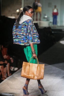 Dsquared2 gösterisi olarak Milano Moda Haftası