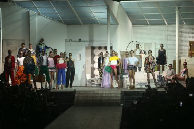 Dsquared2 gösterisi olarak Milano Moda Haftası