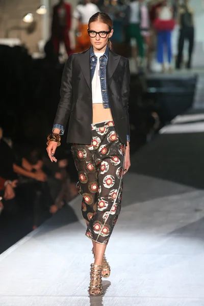 DSquared2 show as a part of Milan Fashion Week — Stock Photo, Image