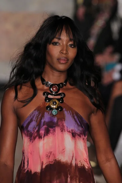 Naomi Campbell at the Emilio Pucci show — Stock Photo, Image