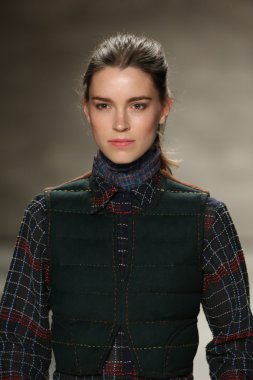 Costello Tagliapietra pist Show