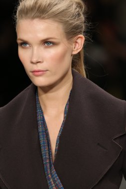 Costello Tagliapietra pist Show