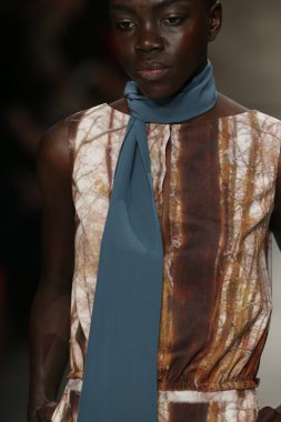 Costello Tagliapietra pist Show