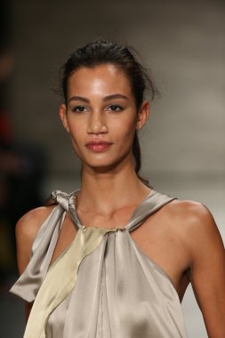 Costello Tagliapietra pist Show