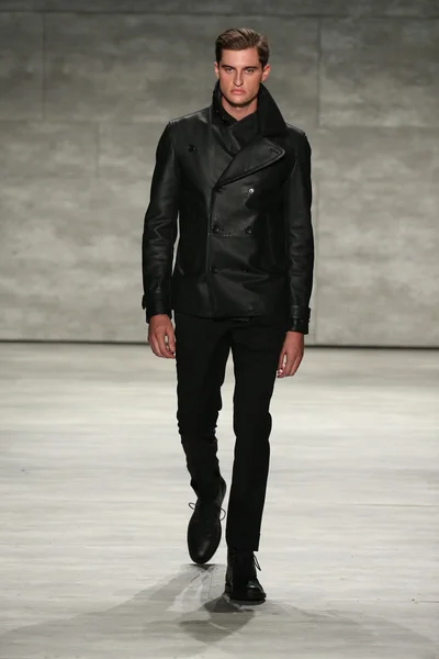 Todd Snyder desfile de moda durante Mercedes-Benz Fashion Week — Fotografia de Stock