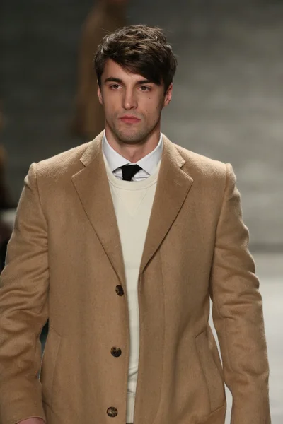 Todd Snyder sfilata di moda durante Mercedes-Benz Fashion Week — Foto Stock