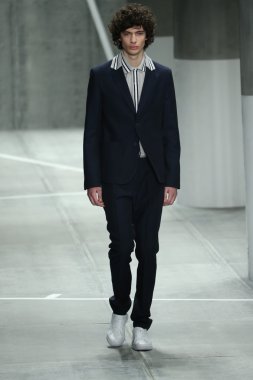 Lacoste defile