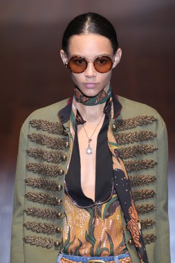 Gucci gösterisi olarak Milano Moda Haftası