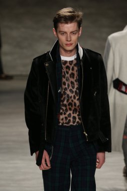 Kavram Kore gösteri