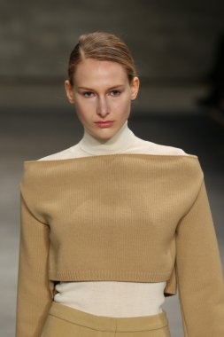 Kavram Kore gösteri