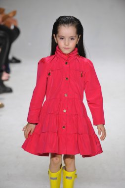 Petiteparade çocuklar moda haftası, yağ ve su önizleme