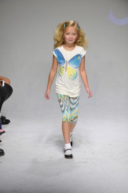 Petiteparade çocuklar moda haftası önizleme