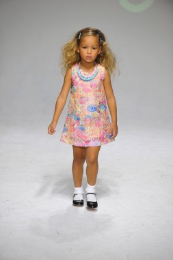 Petiteparade çocuklar moda haftası önizleme