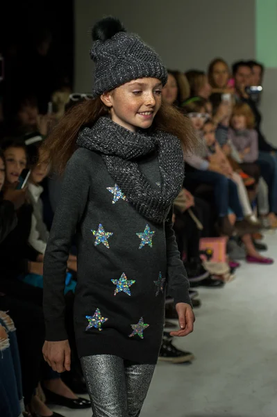 Petiteparade Kids Fashion Week, Ruum önizleme — Stok fotoğraf