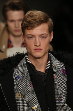 Kavram Kore gösteri