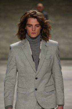 Sergio Davila defile