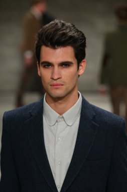 Sergio Davila defile