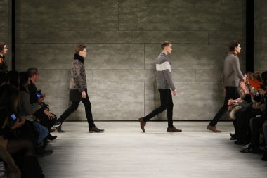 Sergio Davila defile