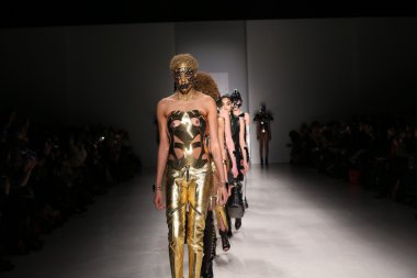 FTL Moda moda defilesi