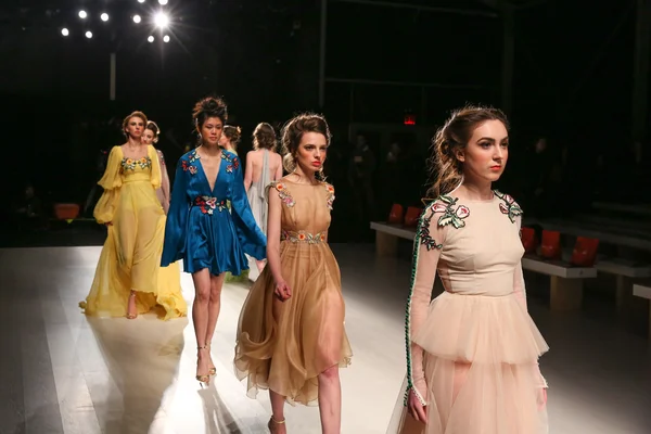 Desfile de moda FTL Moda — Foto de Stock