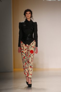 Altaf Maaneshia New York Life moda gösterisi
