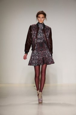 Esosa New York Life moda gösterisi