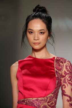 Dany Tabet, New York Life moda göstermek