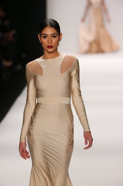 Walter Mendez tasarımı sanat kalpler moda göstermek