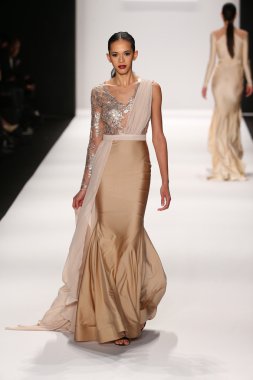 Walter Mendez tasarımı sanat kalpler moda göstermek