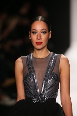 Walter Mendez tasarımı sanat kalpler moda göstermek