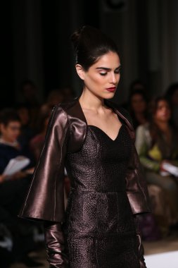 B Michael Amerika defile