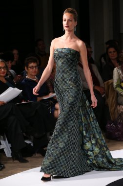 B Michael Amerika defile