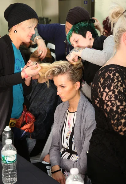 Backstage at the B Michael America fashion show — Stock Photo, Image