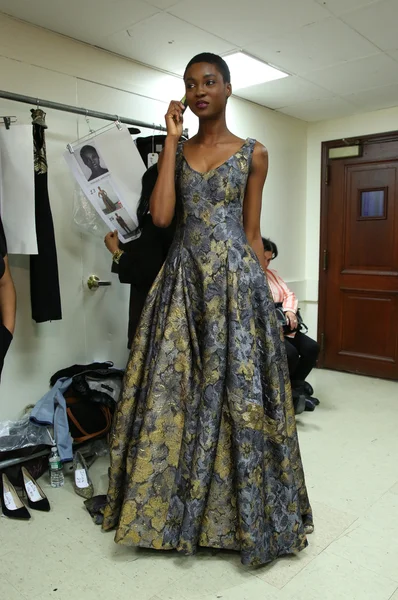 Entre bastidores en el desfile de moda B Michael America — Foto de Stock