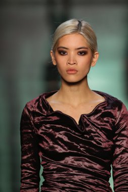 nicole miller defile