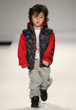 Nike Levi's çocuklar defile