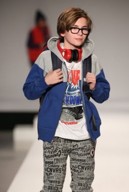 Nike Levi's çocuklar defile